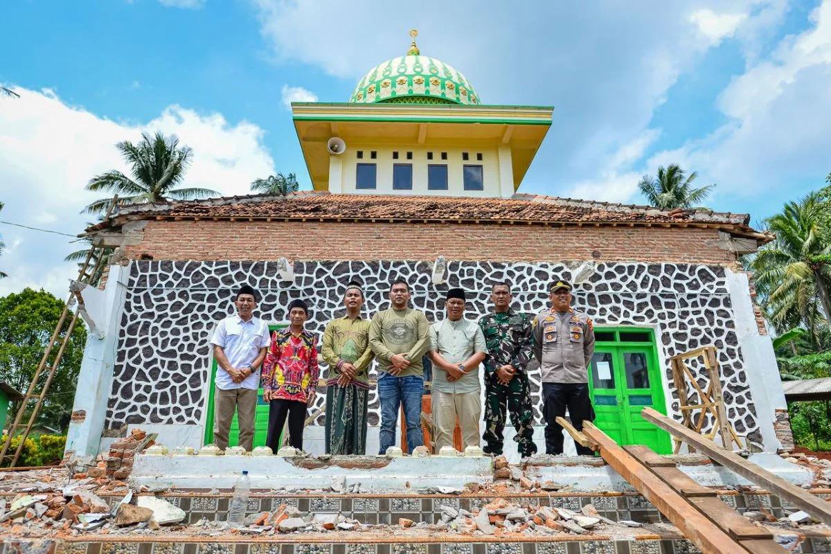 7 Fakta Mengejutkan: Bos HS Muhammad Suryo Bangun Masjid di Lokasi Kecelakaan yang Tewaskan Istrinya, Sementara Warga Tolak Hadiah Mobil