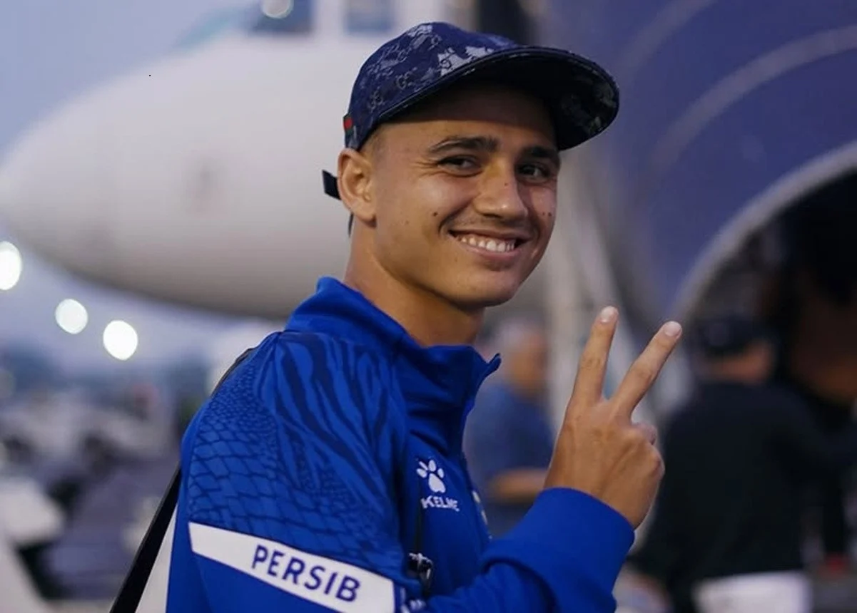 Bojan Hodak Impikan Persib Terbang Langsung dari Bandara Husein Bandung, Kontrak Masih Menggantung