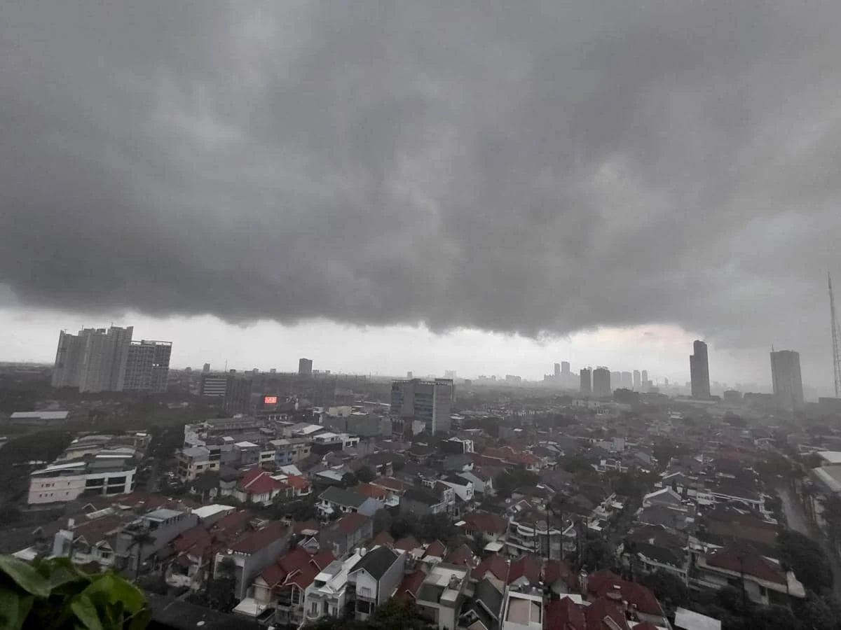 Cuaca Ekstrem di Bandung: Waspada Hujan Badai, Pemerintah Perkuat Pemantauan Real-Time