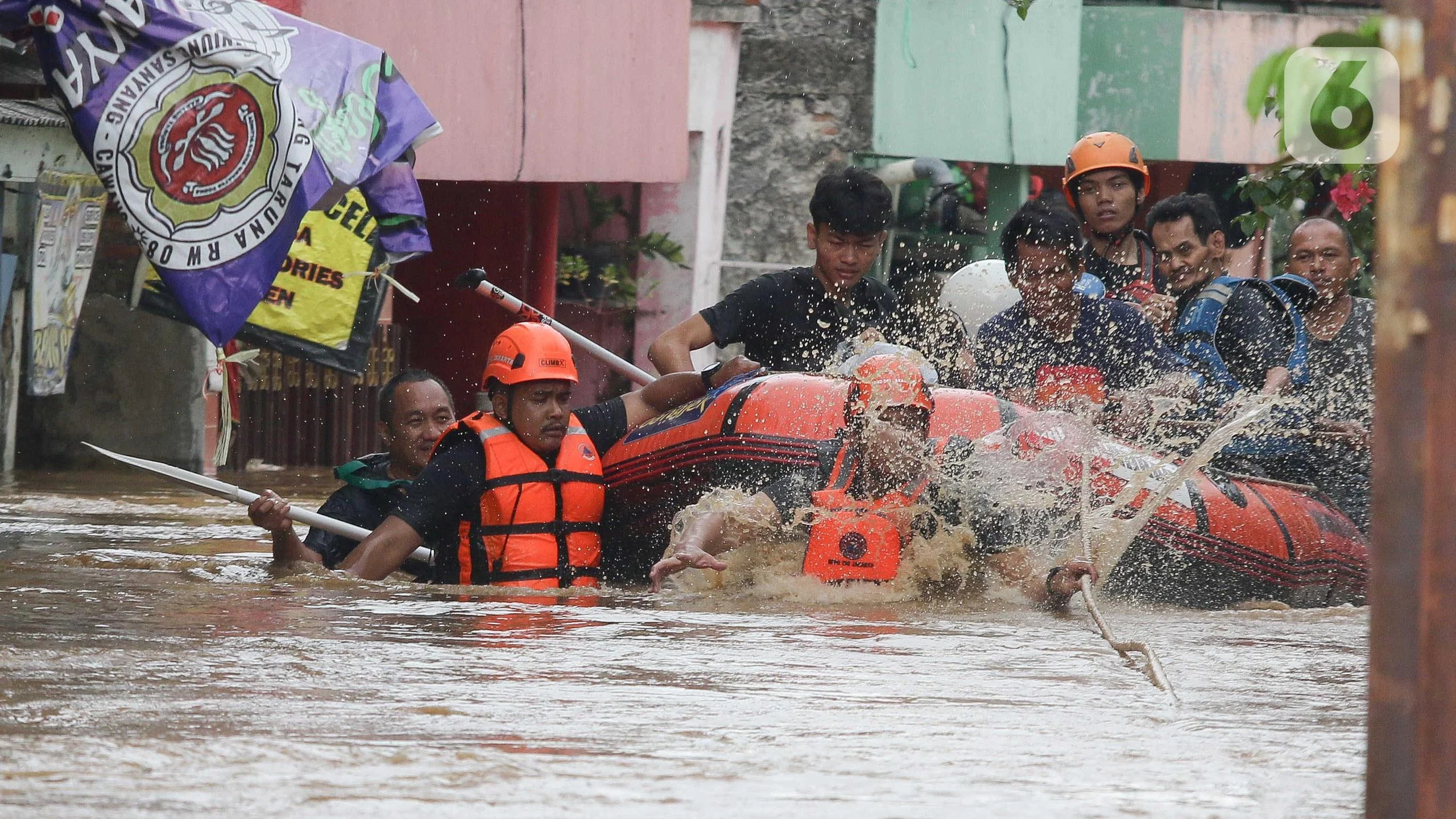 Demak Dilanda Banjir Hebat: Ribuan Warga Terdampak, Infrastruktur Rusak, dan Krisis Kesehatan