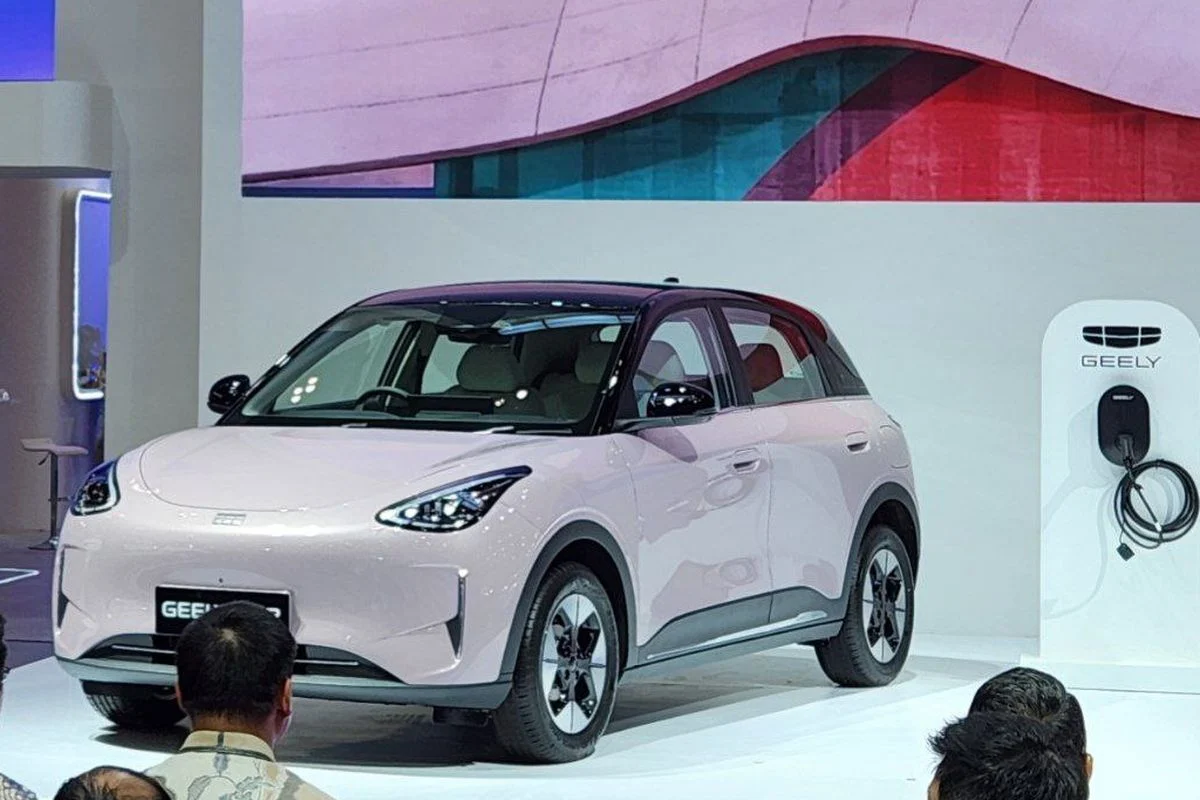 Geely EX2 Guncang Pasar EV Indonesia: Mobil Compact Rasa Premium dengan Harga Masuk Akal