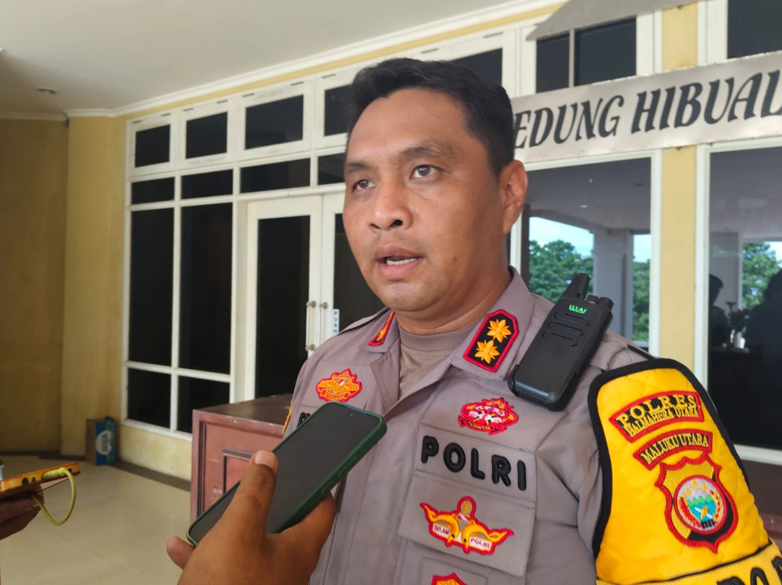 Kapolres Halmahera Utara Desak Masyarakat Tenang, Polri Tegas Atas Kasus Penipuan Masuk Polisi yang Viral