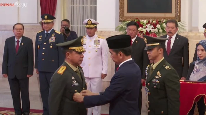 Panglima TNI Jenderal Agus Subiyanto Sampaikan Belasungkawa Mendalam dan Jamin Hak Keluarga di Rumah Duka Kapten Zulmi