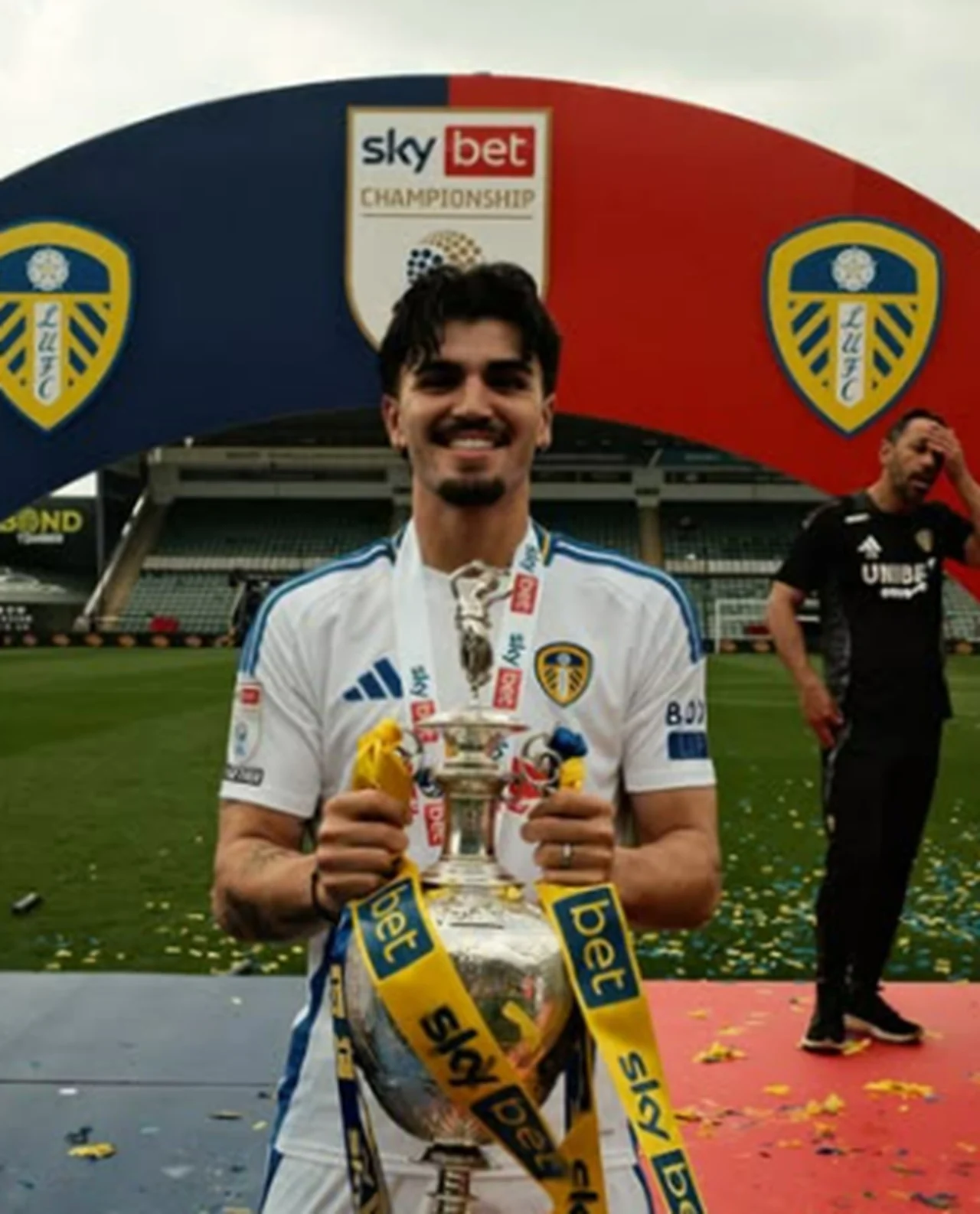 Pascal Struijk Jadi Incaran Besar: Dari Leeds United Hingga Derby di Premier League