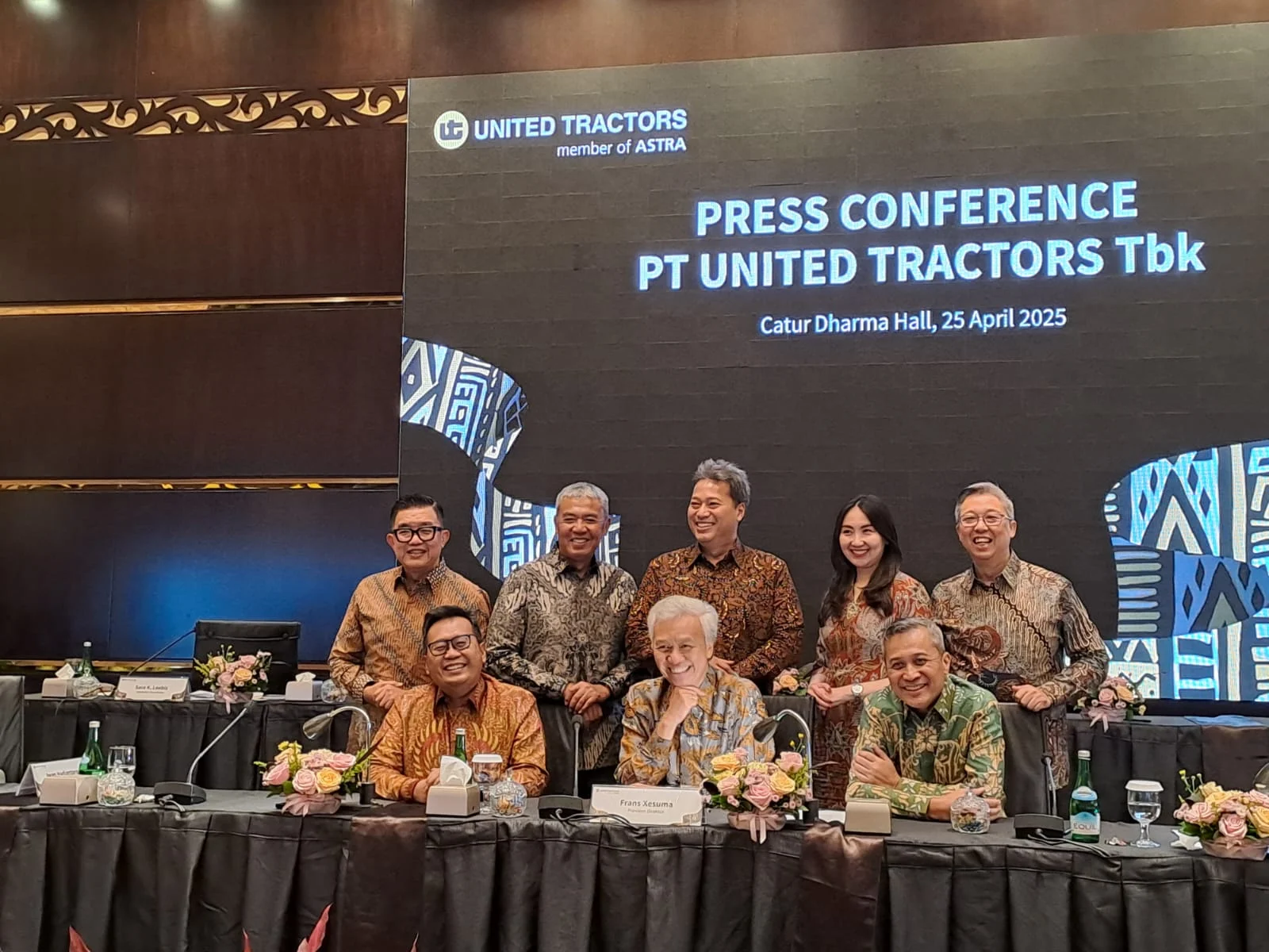 United Tractors Raih Dividen Rp1.663, Ganti Komisaris, dan Hadapi Penurunan Target Emas Martabe