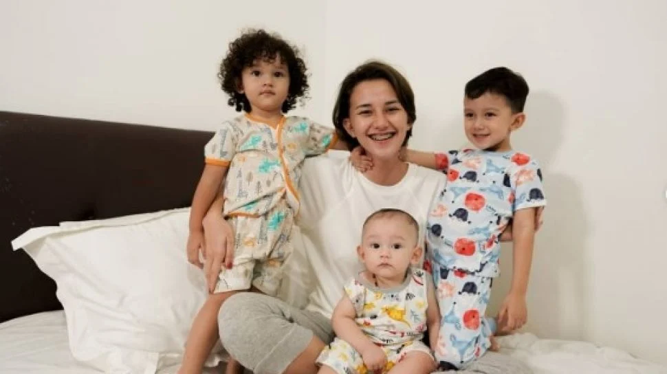 5 Cara Mengurus Anak Seorang Dirimu, Single Mom: Dahlia Poland 2026