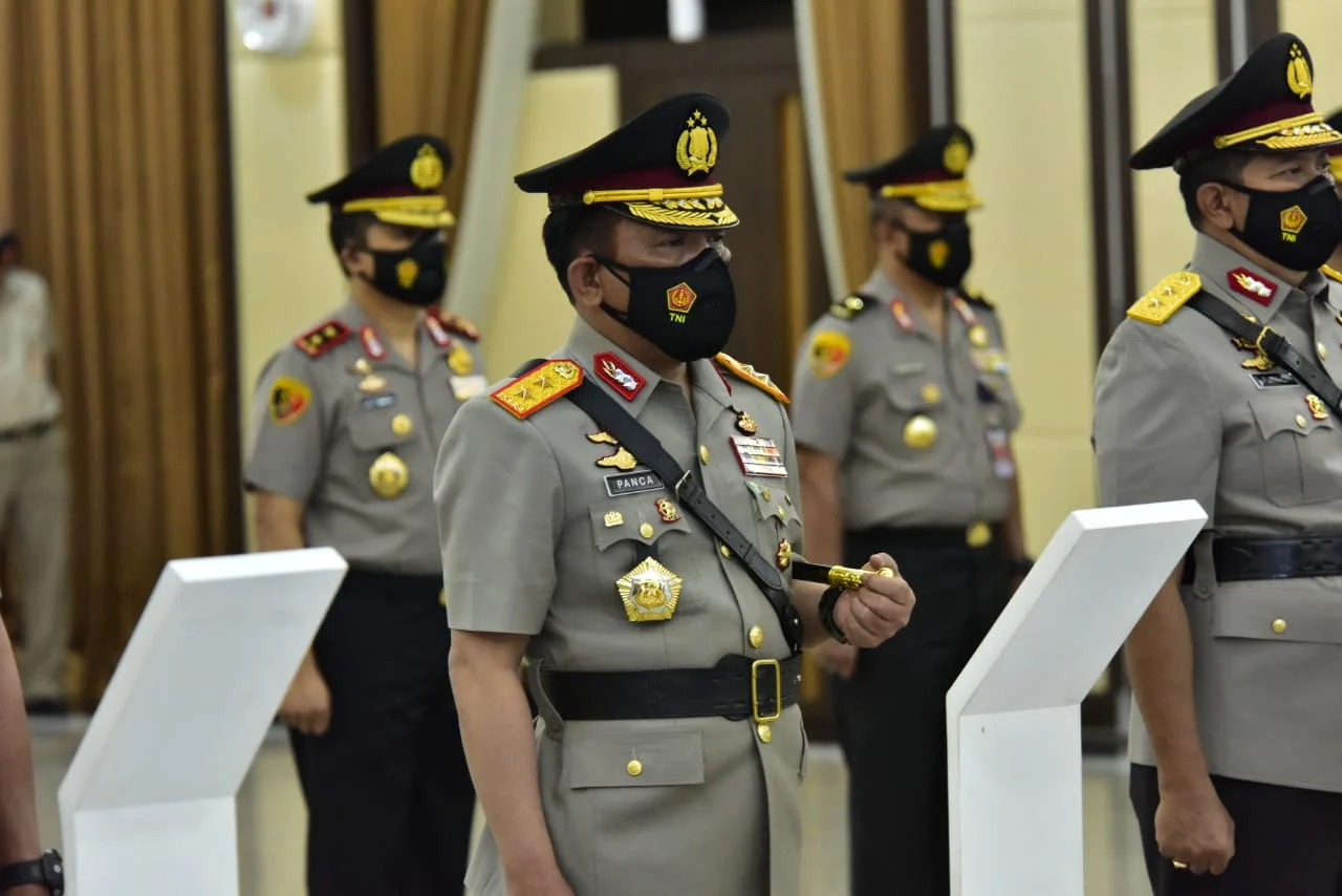 5 Jenderal Polisi Baru: Kapolri Lantik Komjen Panca hingga 5 Kapolda Baru