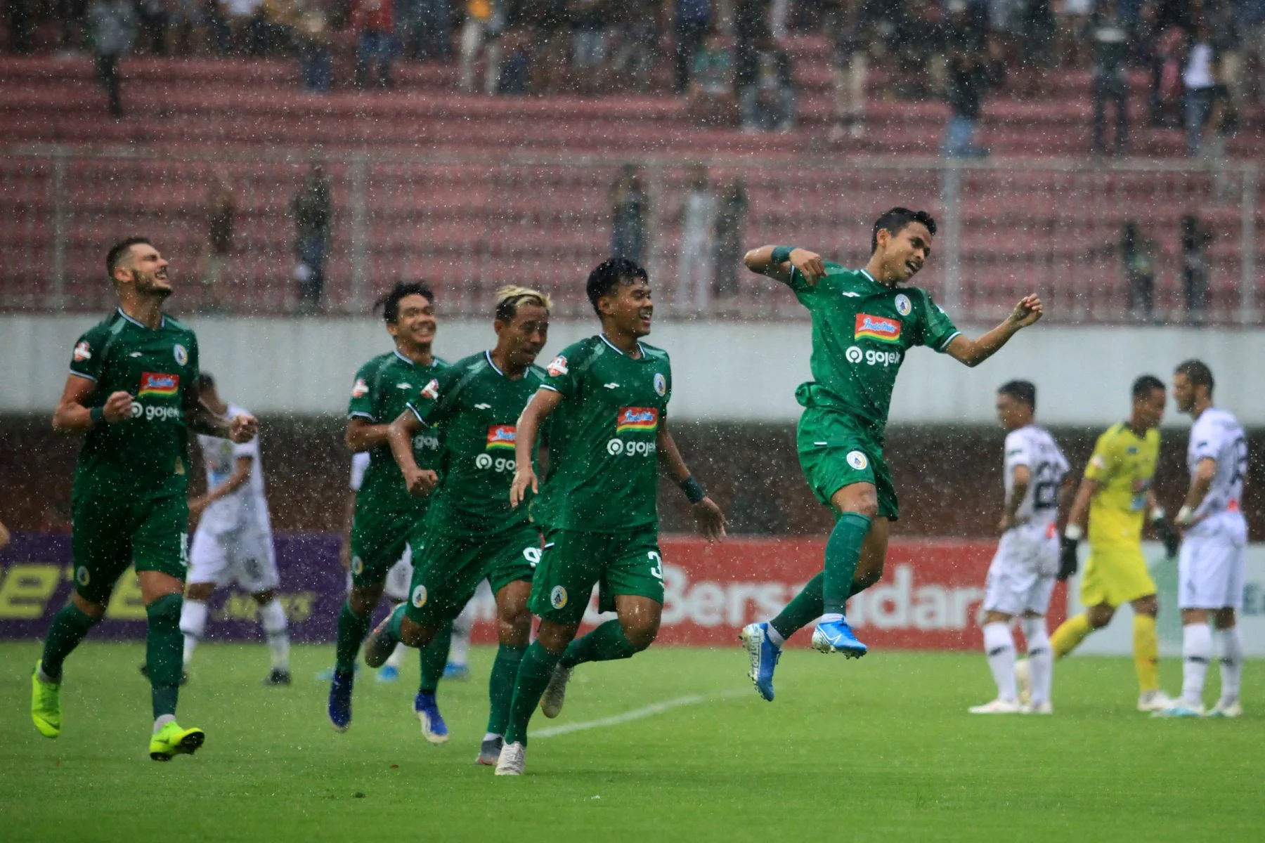 7 Momen Menegangkan Final Liga 2 Indonesia: Garudayaksa vs PSS Sleman Siap Raup Gelar