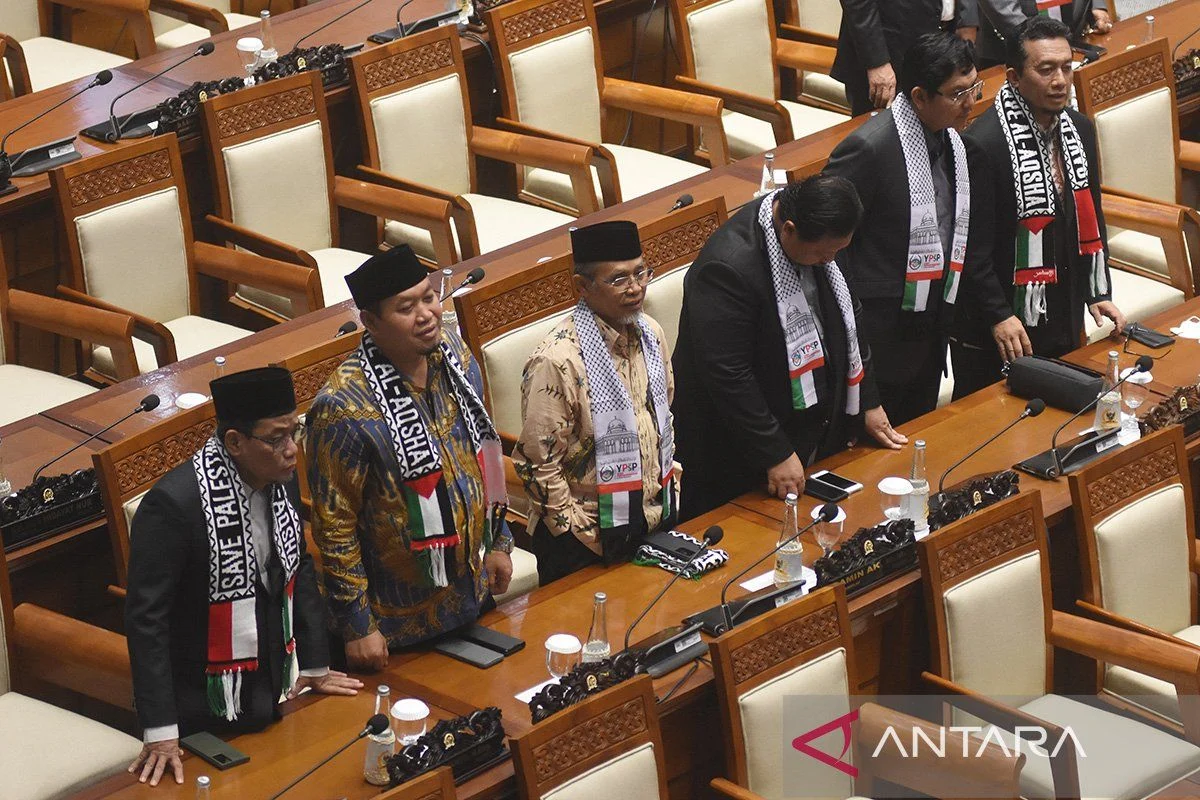 9 WNI Dibebaskan, Komisi I DPR: Solidaritas Kemanusiaan untuk Palestina Tak Boleh Padam