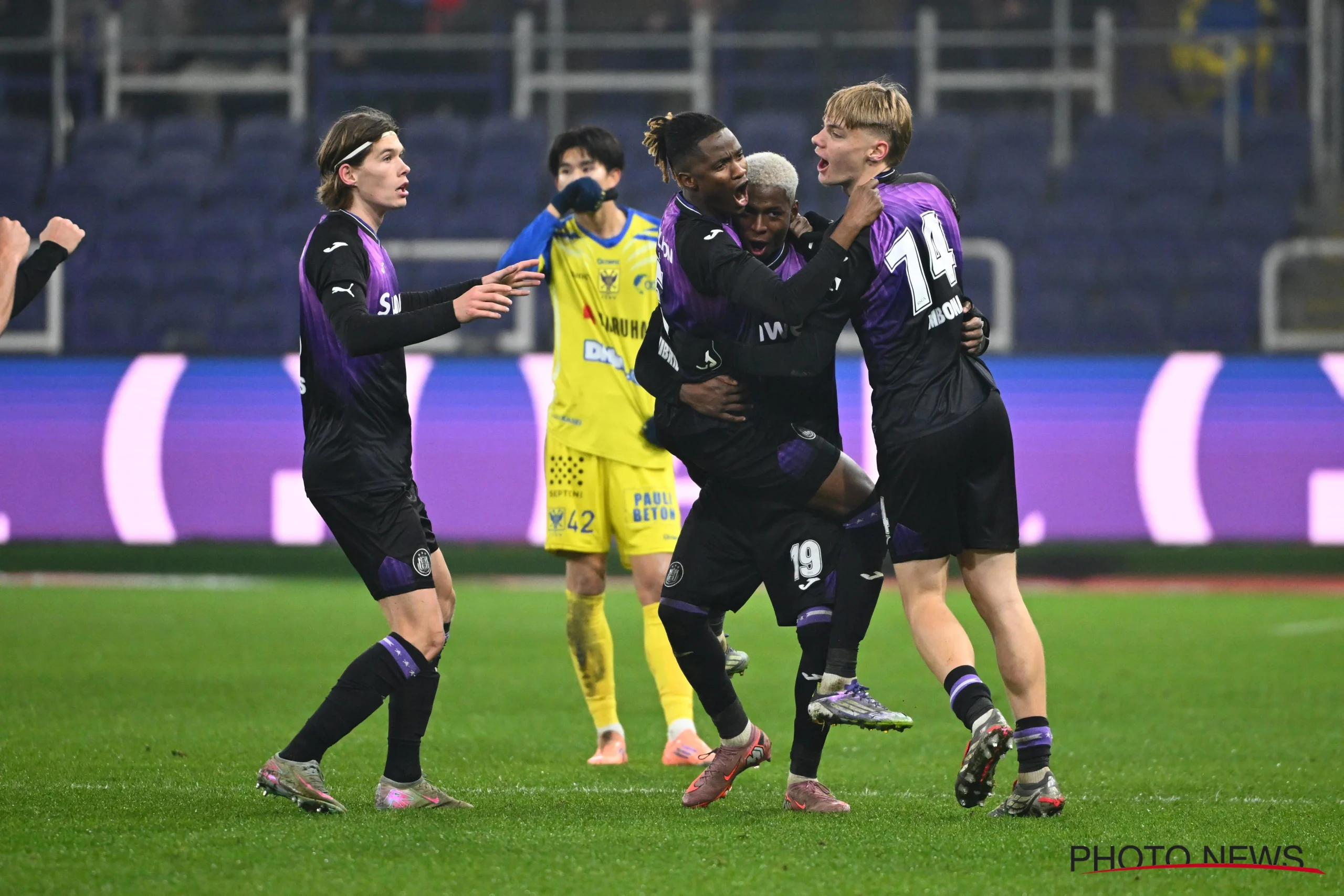 Anderlecht vs STVV: Paars-Wit Menang 3-1, Bertaccini dan Sikan Jadi Pahlawan
