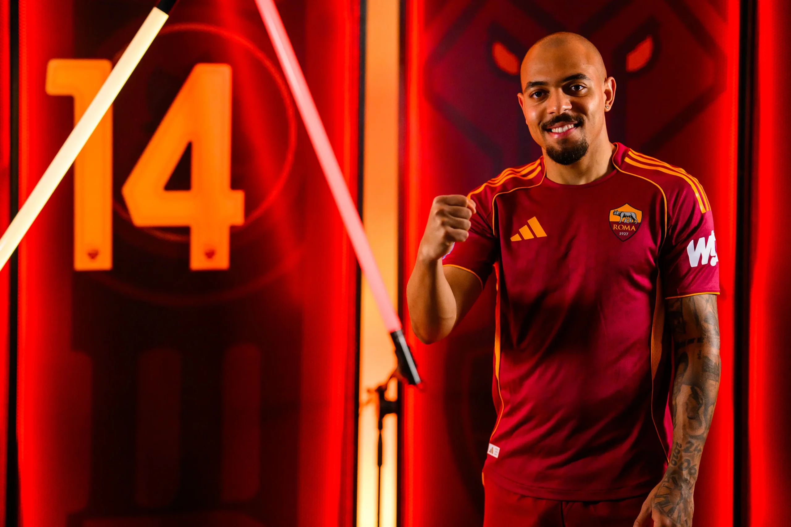 As Roma Raih Kesuksesan dengan Donyell Malen: 14 Gol dalam 18 Penampilan di Serie A