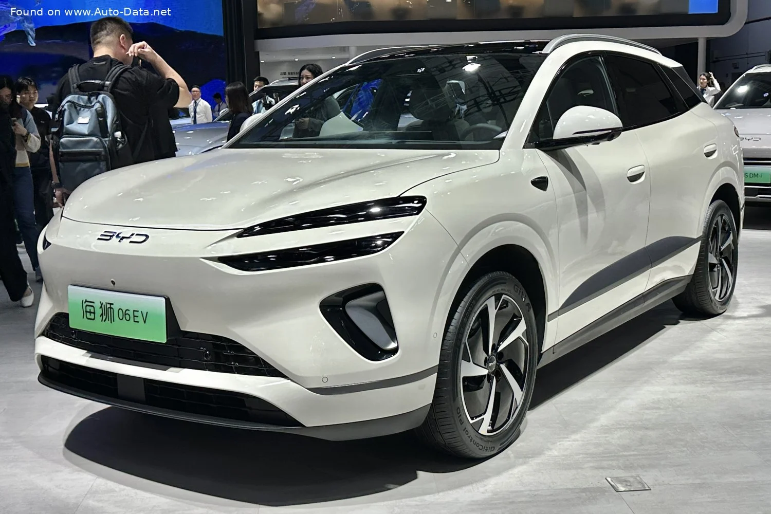 BYD Company Rilis Sealion 06 DM-i 2026 Dengan Jangkauan Listrik 310 Km