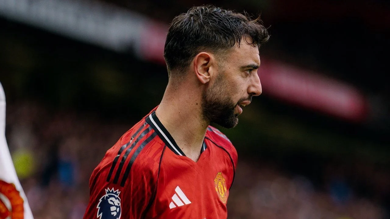 David de Gea 'Ledek' Bruno Fernandes Setelah Pecahkan Rekor Sir Matt Busby Player of the Year