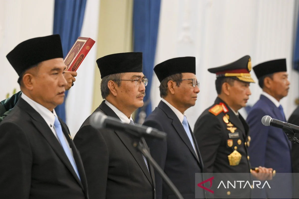 Komisi Reformasi Polri Nilai Masa Jabatan Kapolri Ideal 2-3 Tahun: Apa yang Terjadi?