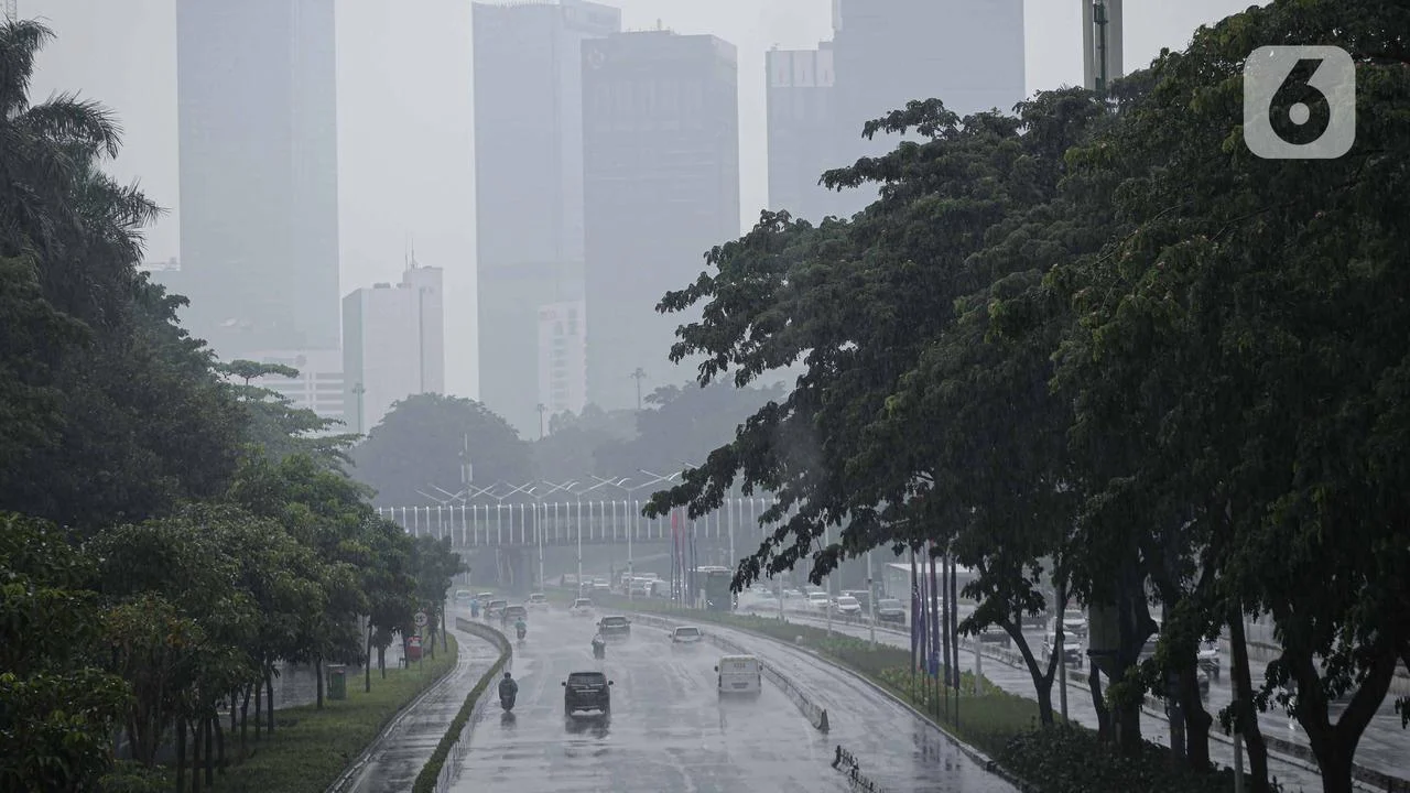 Ramalan Cuaca Hari Ini 25 Mei 2026: Hujan Ringan di Jakarta dan Makassar