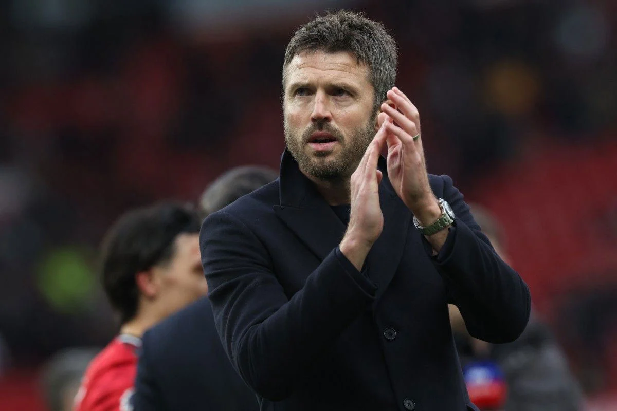Respons Berkelas Carrick Usai Man United di Ambang Lolos Liga Champions: 5 Momen Penting & Analisis