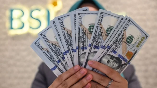 Rupiah Melemah, BI Mulai Kehabisan Cadev? Prabowo Wajibkan Eksportir Parkir Dolar di RI Mulai 1 Juni 2026