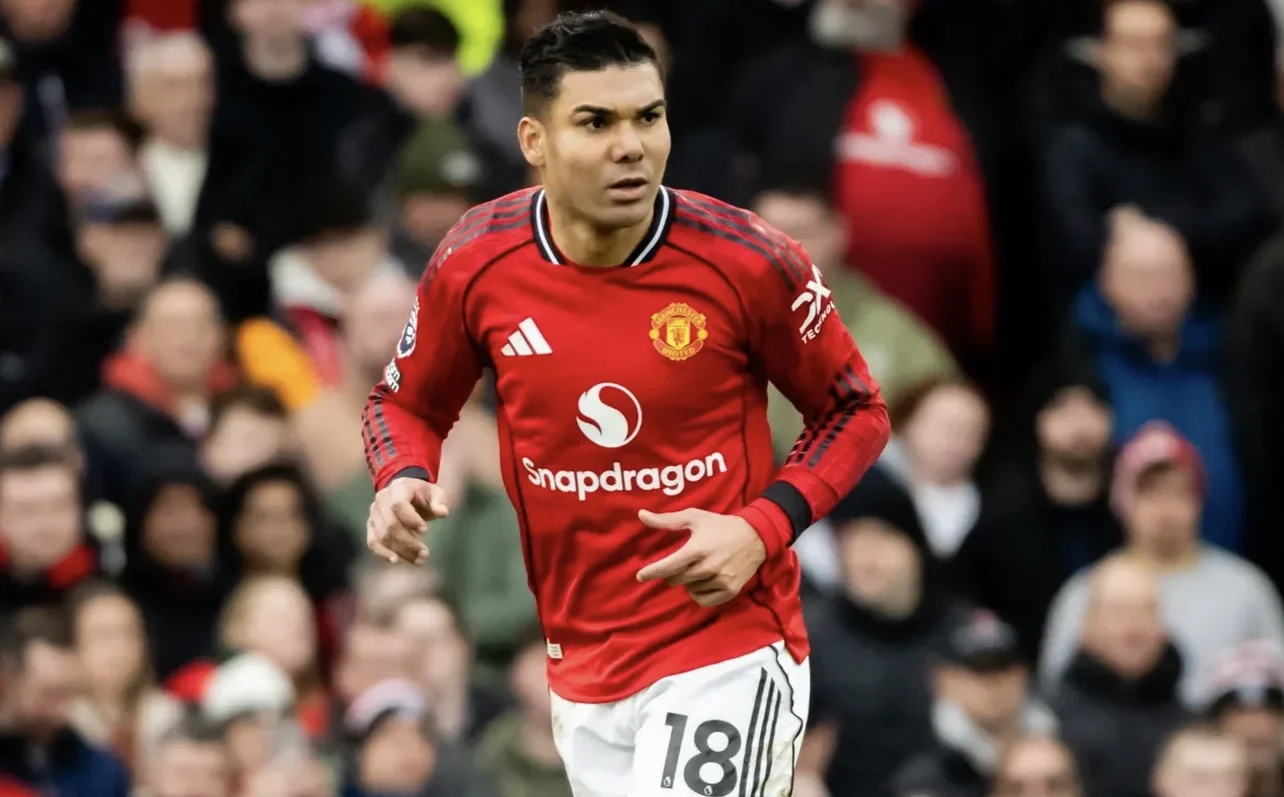 Casemiro: 3 Pemain Incaran Manchester United dengan Harga £80m untuk Posisi Gantian