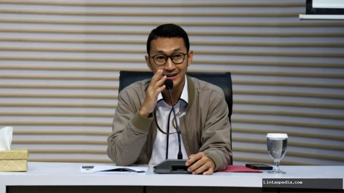 19 tersangka ditangkap KPK di Lombok Barat, 7 termasuk Bupati Lalu Ahmad Zaini dibawa ke Jakarta