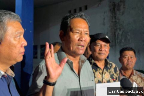 Direktur Anti Kekerasan Wartawan PWI Pusat Edison Siahaan melaporkan Hotman Paris ke Polda Metro Jaya, Senin 20 Juli 2026