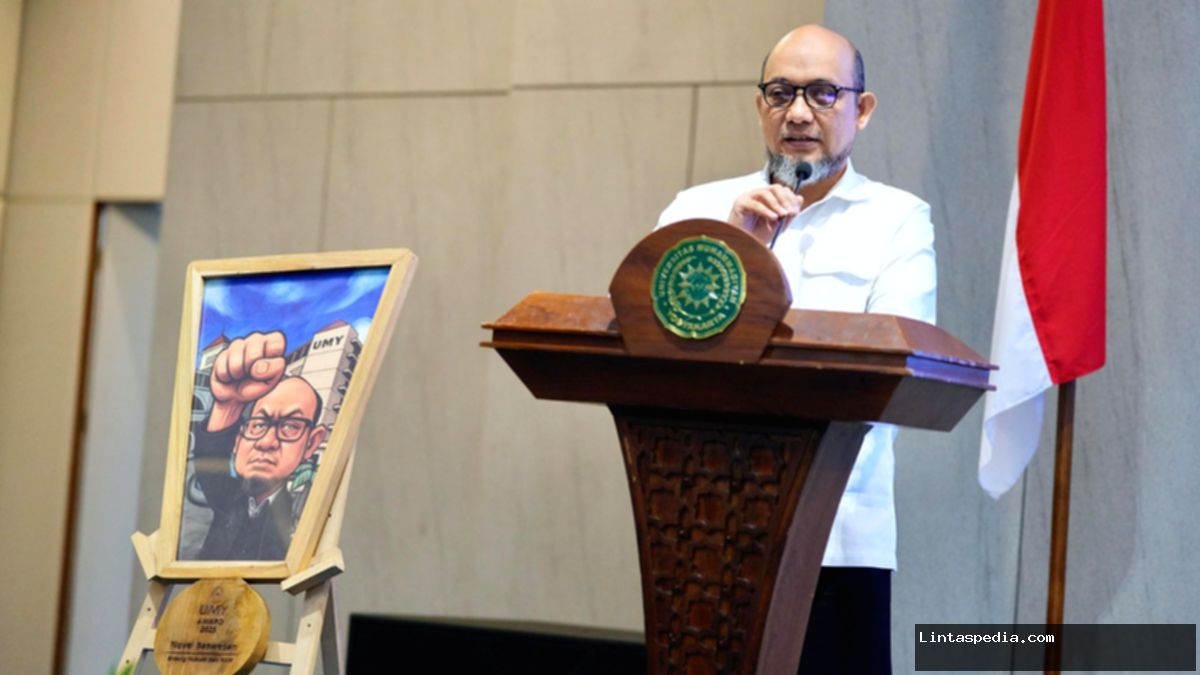 Novel Baswedan saat menyampaikan pernyataan melalui YouTube