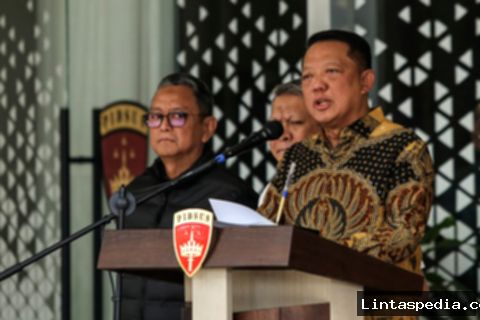Mantan Jampidsus Febrie Adriansyah diperiksa Tim 9 Kejagung terkait kasus korupsi PT ASABRI