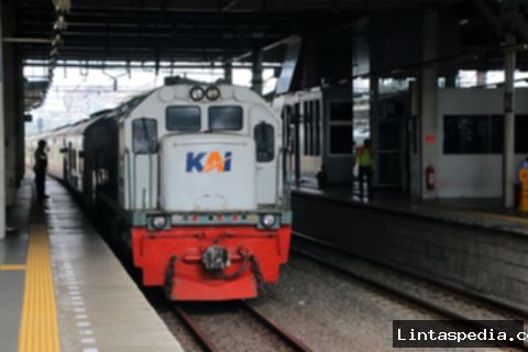 13 kereta jarak jauh dialihkan dari Gambir ke Jatinegara untuk Konser Monas