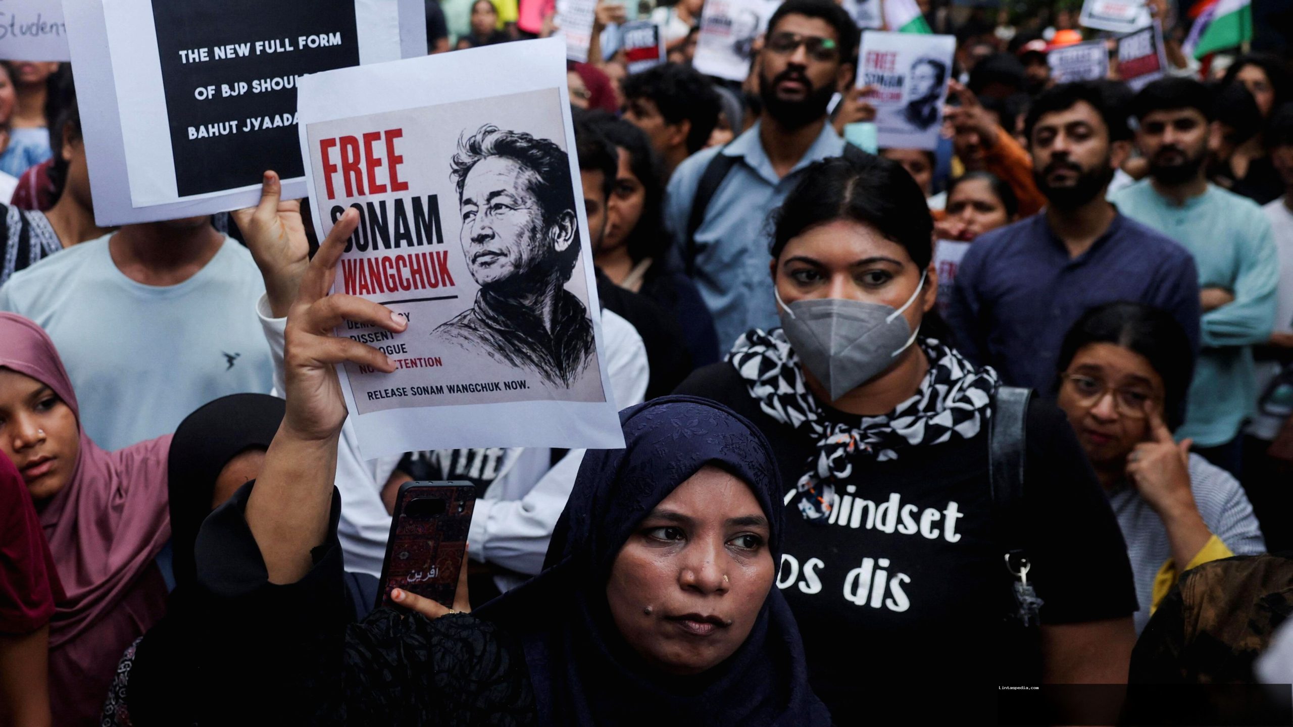 Protes soal kinerja pemerintah dan sistem pendidikan, ribuan Gen Z di India demo dipimpin Partai Kecoak