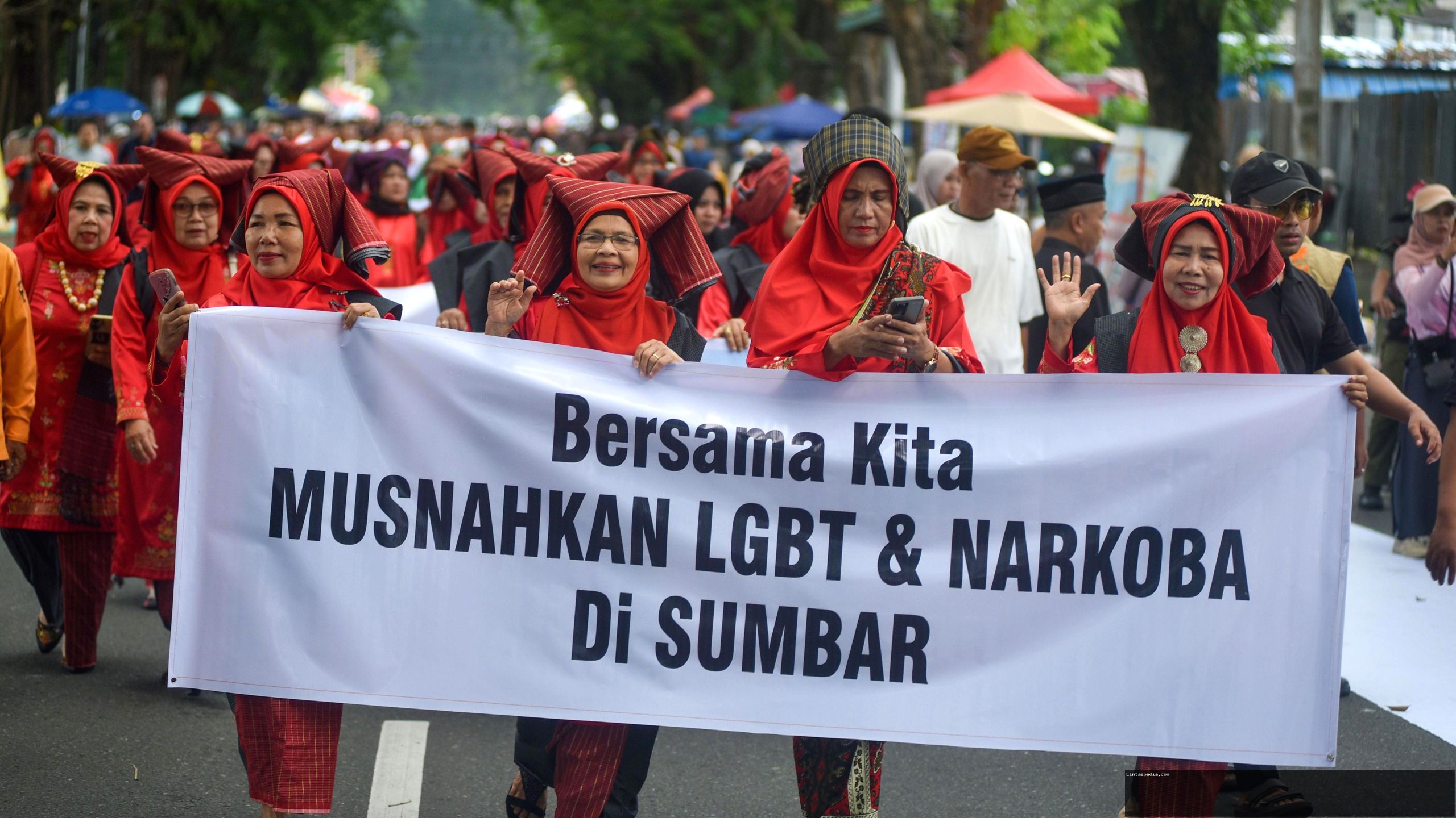 Persekusi Transpuan di Bogor: ‘Identitas Berbeda Tak Semestinya Dianiaya