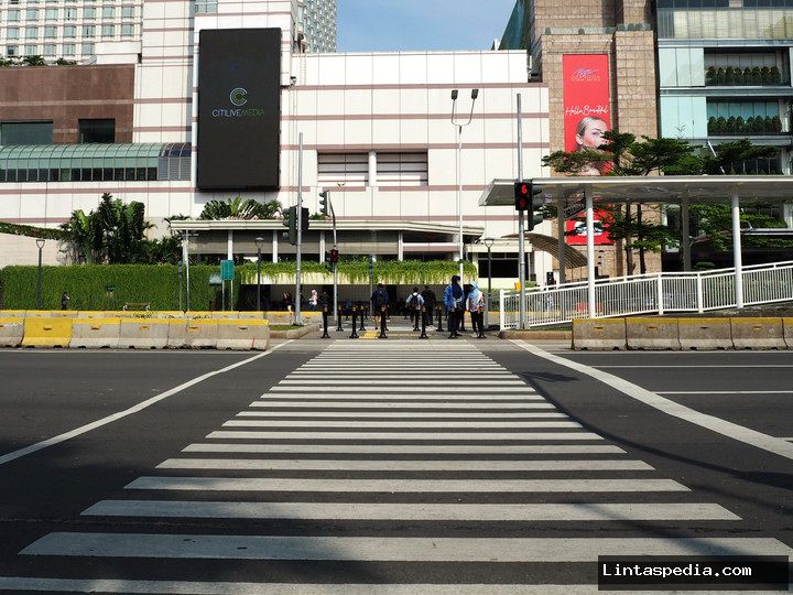 Polisi: Pelanggaran lalin kasus sopir Alphard vs sekuriti ditangani Polda Metro