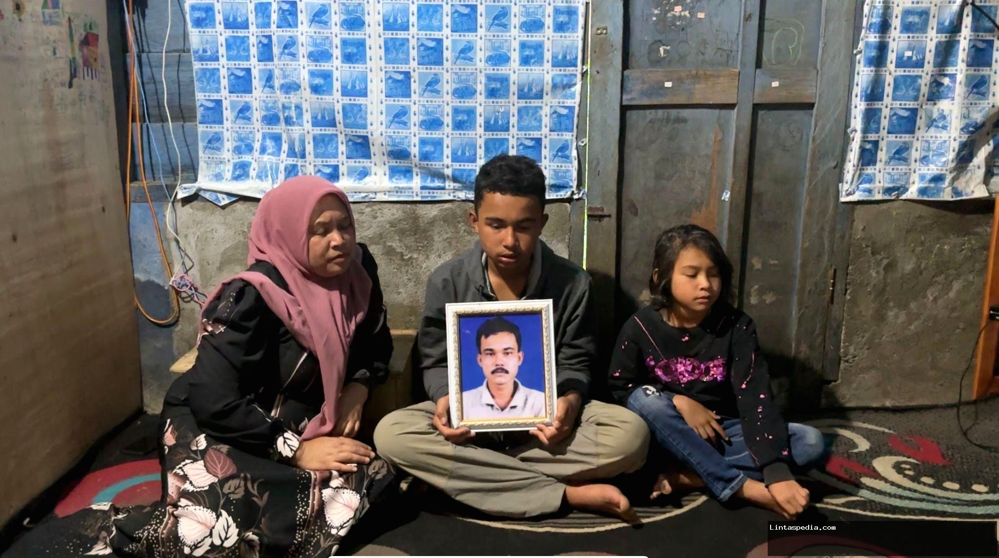 ‘Kami mencari-cari, namun hasilnya nihil’ – Ratusan makam tertimbun longsor di Aceh Tengah, warga berjuang mencari pusara keluarga