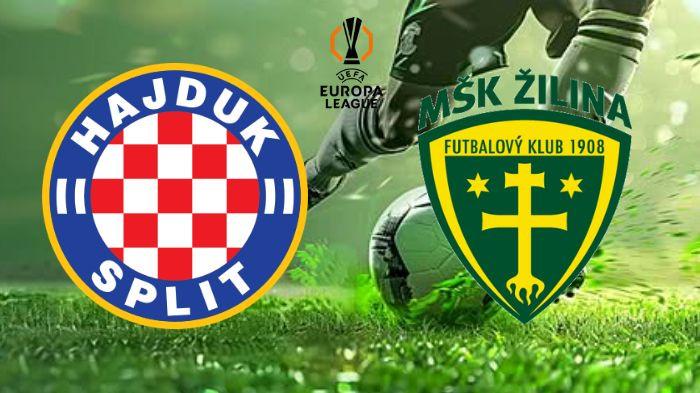 Pemain MSK Zilina dan Hajduk Split bertanding di Stadion pod Dubnom pada leg kedua kualifikasi Liga Europa.