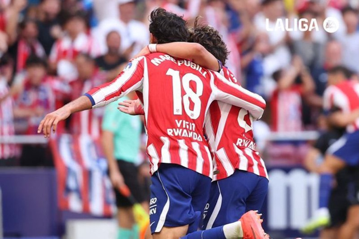 Pertandingan Atletico Madrid melawan Villarreal di Stadion Metropolitano, dengan skor imbang 2-2 dan kartu merah untuk Robin Le Normand.