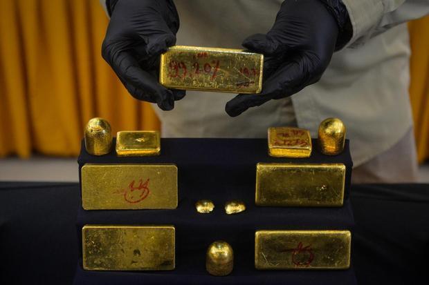 Menteri Keuangan Purbaya Yudhi Sadewa memberikan tanggapan terkait penangkapan dua pegawai pajak kasus korupsi
