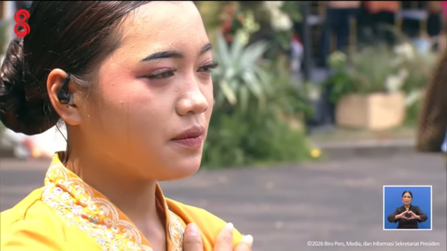 Shanna Shannon membawakan lagu Tanah Airku di Upacara Proklamasi Istana Negara