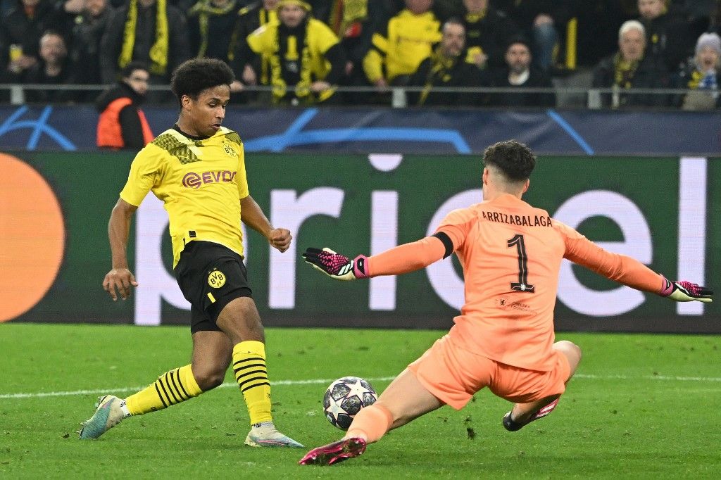 Penyerang Borussia Dortmund Karim Adeyemi akan bergabung dengan Barcelona pada musim panas 2026