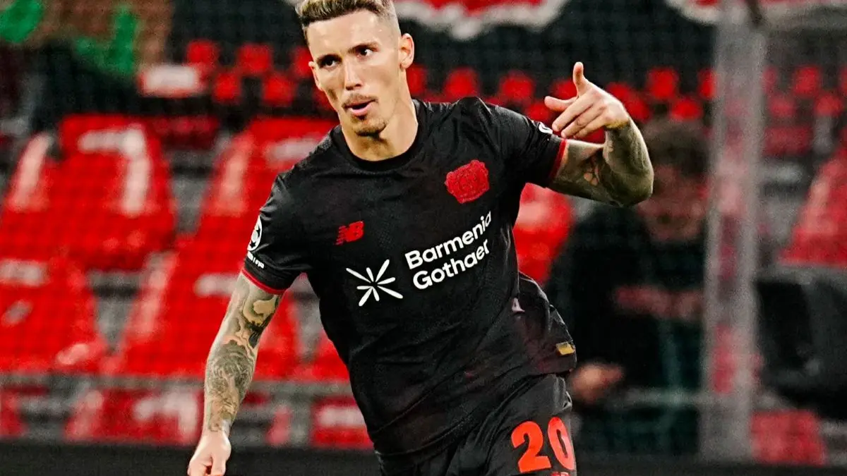 Alejandro Grimaldo menandatangani kontrak empat tahun bersama Atletico Madrid setelah pindah dari Bayer Leverkusen.